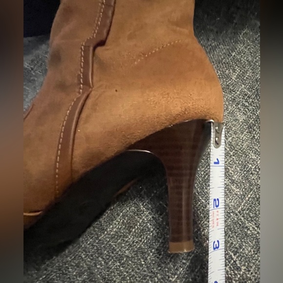 Predictions Brown Boots Size 9 - Picture 8 of 8